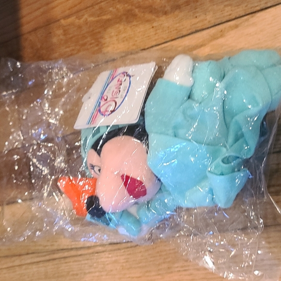 NEW DISNEY STORE STATUE OF LIBERTY MINNIE MOUSE MINI BEAN BAG - Picture 1 of 3